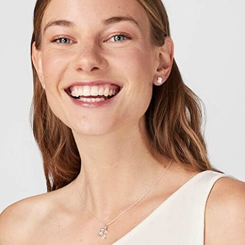 TOUS Collar de Plata de Primera Ley para Mujer con Colgante de Oso de 12 mm, 45 cm de Largo, Delicado y Elegante, Colección Galaxy
